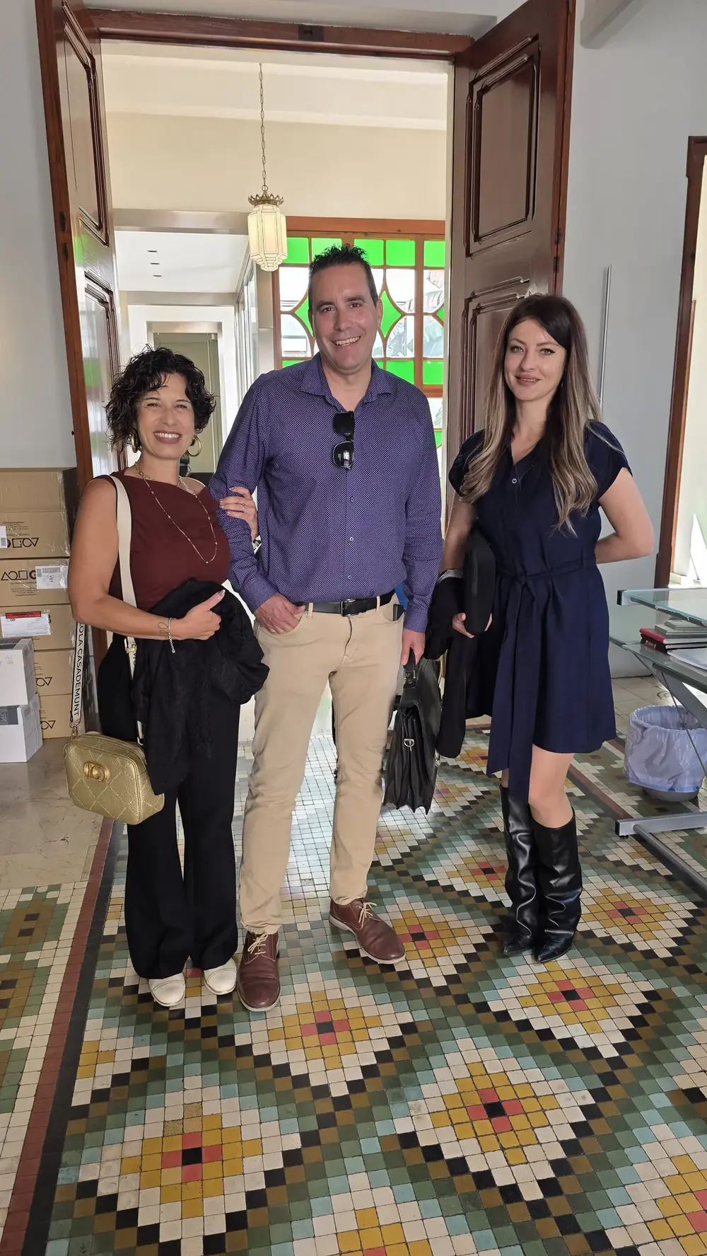 Arriving at the notary for a signing